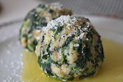 Spinatknödel 25