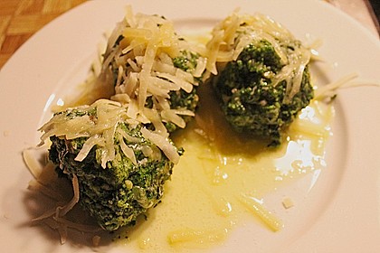 Spinatknödel 14
