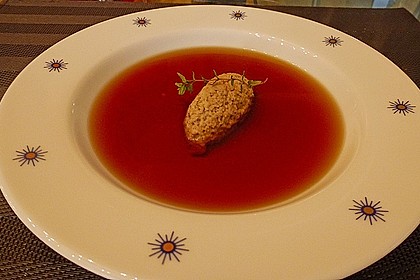 Haselnussklößchen in Bouillon 2