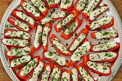 Paprikaschiffchen mit Frischk&auml;se 3
