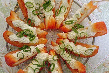 Paprikaschiffchen mit Frischk&auml;se 4