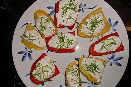 Paprikaschiffchen mit Frischk&auml;se 10