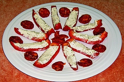 Paprikaschiffchen mit Frischk&auml;se 13