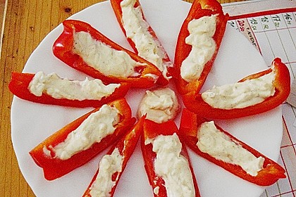 Paprikaschiffchen mit Frischk&auml;se 14
