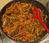 Rindfleisch mit Zwiebeln (Bild)