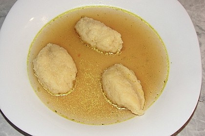 Griessnockerl (Suppeneinlage) 27