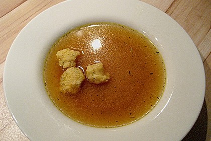 Griessnockerl (Suppeneinlage) 37
