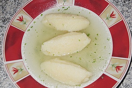 Griessnockerl (Suppeneinlage) 33