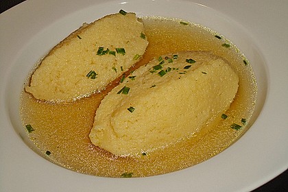 Griessnockerl (Suppeneinlage) 3