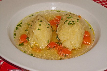 Griessnockerl (Suppeneinlage) 15
