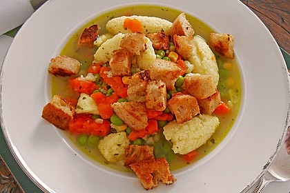 Griessnockerl (Suppeneinlage) 25