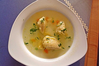 Griessnockerl (Suppeneinlage) 23