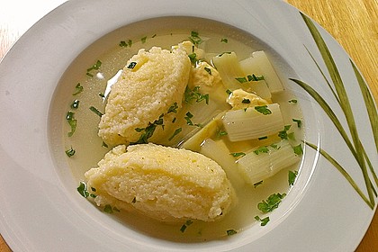 Griessnockerl (Suppeneinlage) 5