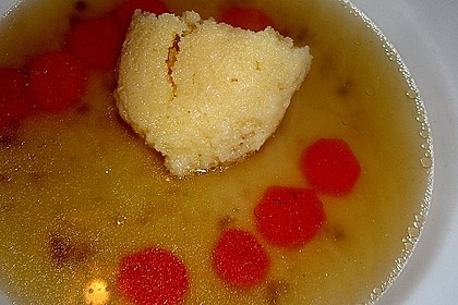 Griessnockerl (Suppeneinlage) 38