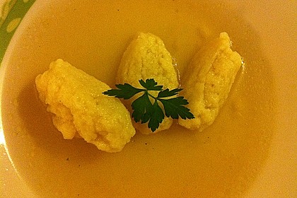 Griessnockerl (Suppeneinlage) 12