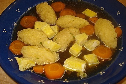 Griessnockerl (Suppeneinlage) 11