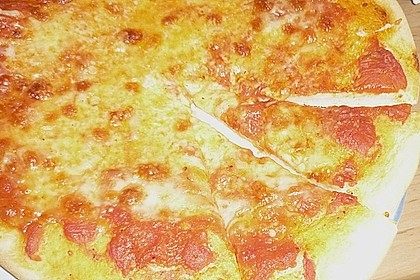 Pizza Margherita 2