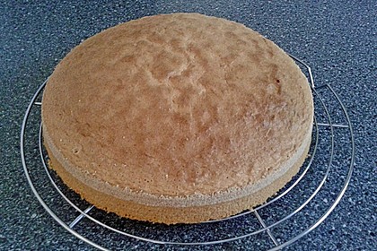 Biskuitboden für Torten und Kuchen 1