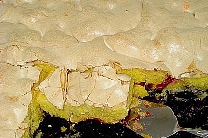 Stachelbeerkuchen mit Baiser 10