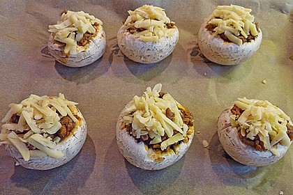 Gef&uuml;llte Champignons 30
