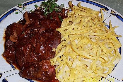 Delikates Wildgulasch mit Spätzle 6
