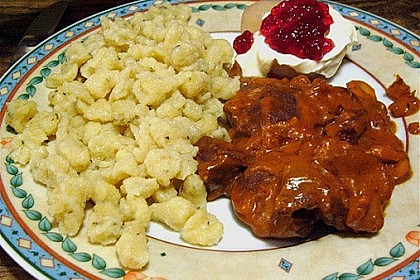 Delikates Wildgulasch mit Spätzle 20