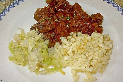 Delikates Wildgulasch mit Spätzle 9