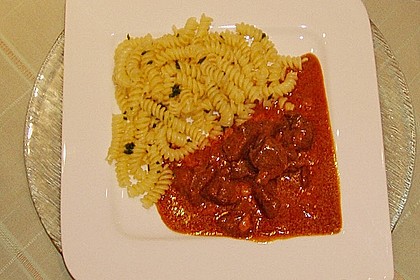 Delikates Wildgulasch mit Spätzle 18