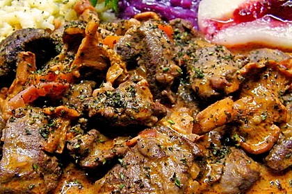 Delikates Wildgulasch mit Spätzle 7