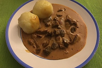 Delikates Wildgulasch mit Spätzle 22