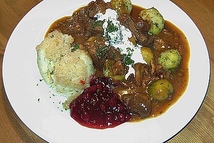 Delikates Wildgulasch mit Spätzle 15