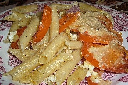 Auflauf mit Oliven, Tomaten, Pesto und Feta-Käse 8