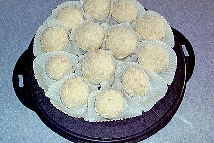 Schneeb&auml;lle