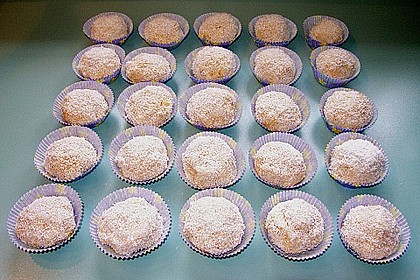 Schneeb&auml;lle 1