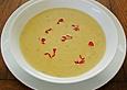 Topinambur - Cremesuppe mit wei&szlig;er Schokolade und Chili