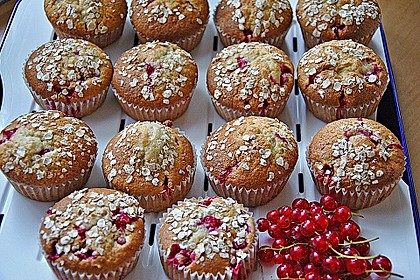 Haferflocken - Johannisbeer - Muffins 9