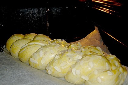 Buttermilch - Hefezopf 10