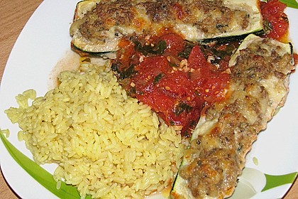 Annas gefüllte Zucchini im Tomatenbett 4