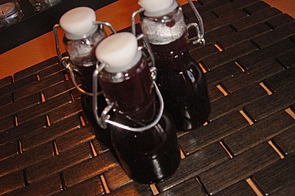 Rotweinlik&ouml;r 11