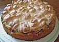 Rhabarberkuchen unter Baiserhaube