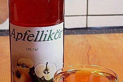 Apfellik&ouml;r 8
