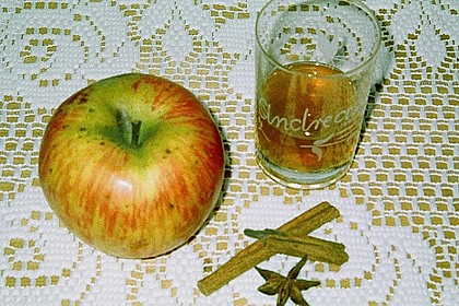 Apfellik&ouml;r