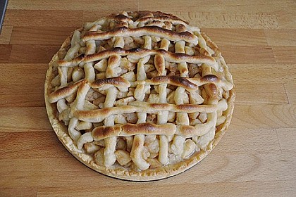 Apfel - Marzipan - Torte 1