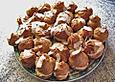 Kokoswindbeutel mit Pfirsich - Joghurt - Creme