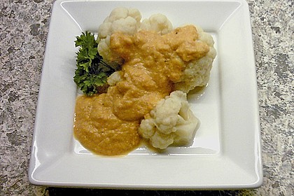 Blumenkohl mit M&ouml;hren - Nuss - So&szlig;e
