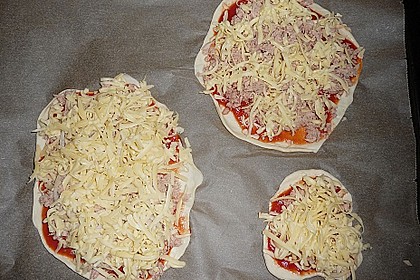 Pizza ganz einfach 4