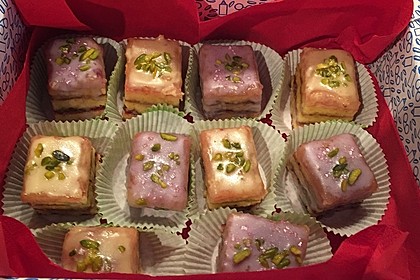 Petits Fours 56