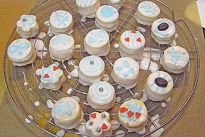 Petits Fours 38