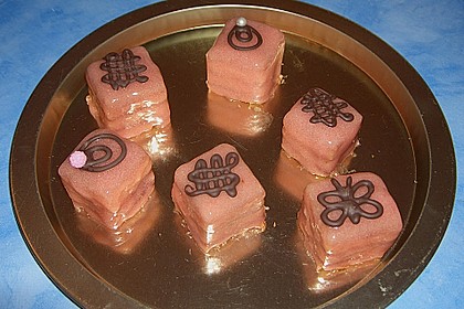 Petits Fours 42