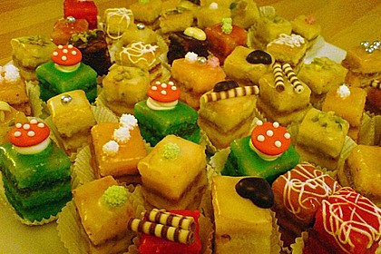 Petits Fours 74
